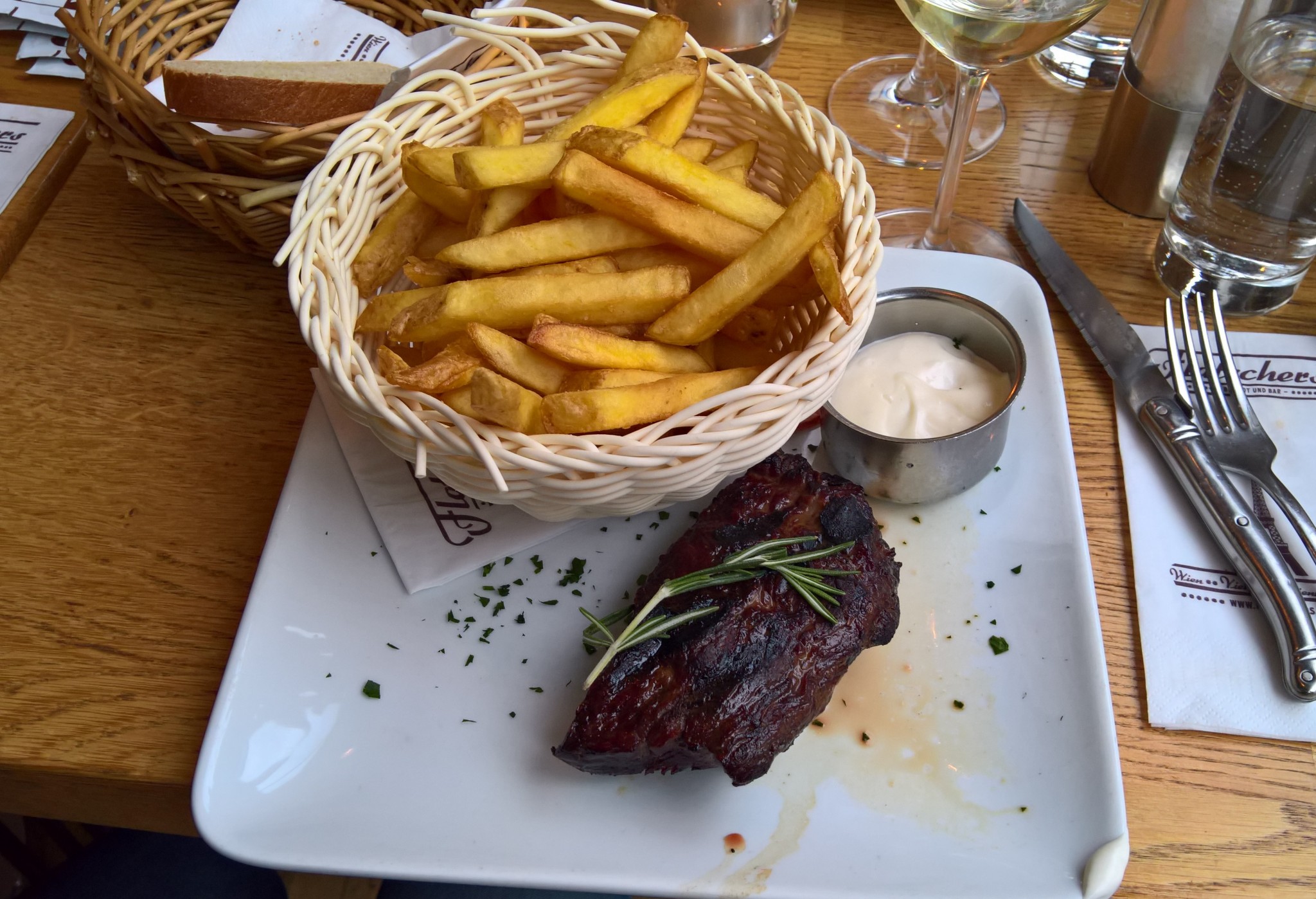 260g Flank Steak mit den selber geschnitzten und Aioli - Flatschers - Wien