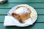 Café Pavillon - Apfelstrudel - einer von den wirklich guten