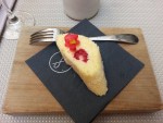 Flying Breakfast: Griesroulade mit Beeren - Labstelle Wien - Wien