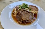 Braten vom „Schweinderl“ mit Majoranknödel & warmen Speckkraut - Suchtgefahr! - Duspara - Wien