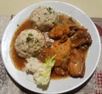 Schweinsbraten mit Knödel (sehr gut)