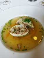 "Kräftige Rindsuppe mit an z´ammgelegten Knödel und Wurzeln" - Forsthaus - FISCHBACH