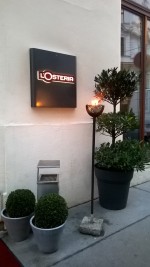 Die Raucherlounge am Gehsteig vorm Lokal :-)) - L'Osteria Wien - Wien