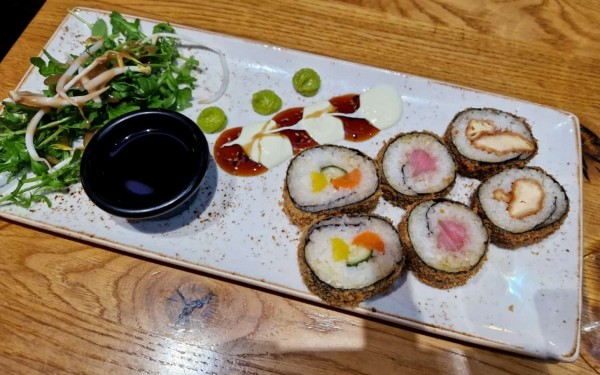 Maki Amterl Style im Tempurateig (Huhn, Thunfisch, vegetarisch) 16,-- - Amterl Baden - Baden