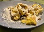 1/2 Portion Kaiserschmarrn (sehr groß bemessen) -  sehr gut! - Hausmair's Gaststätte - Wien