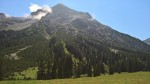 Der Blick vom Gastgarten auf die umliegende Bergwelt. - Gasthaus Älpele - Lech