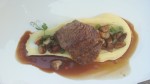 Rinderfilet auf gebratenen Steinpilzen, Erdäpfelpüree, Junglauch und Oxenjus - Restaurant Weingut Nigl - SENFTENBERG