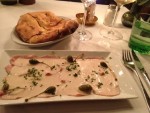 Vitello tonnato, Rosmarin-Pizzabrot - Danieli - Wien