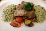 Rotes Welsfilet mit Basilikumrisotto und Grillgemüse - Restaurant Hotel Donauschlinge - Haibach ob der Donau