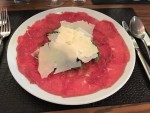 Carpaccio vom heimischen Rind mit Rucola und Parmesan - Stadt - Meierei - Leoben