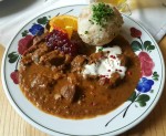 Hirschragout in Steinpilz-Specksauce mit Semmelknödel - Jausenstation Fam Reischer - Furth an der Triesting