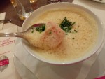 Karotten-Ingwer-Schaumsuppe mit Garnelen - Restaurant Heurigenstube - Hinterglemm