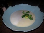 Spargelcremesuppe mit Frischkäsetaler, grünem Spargelmousse & Saiblingskaviar - Babenbergerhof - MÖDLING