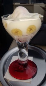 Banane Joghurt Becher - Lombardo - Eugendorf