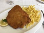 Cordon Bleu mit Pommes - Gasthof Gollner - Lebring